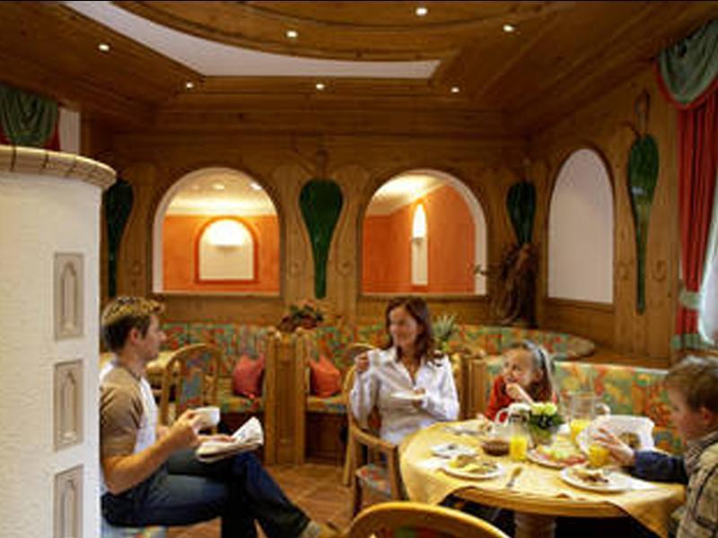 Ferienhotel Hoppet Hart im Zillertal Buitenkant foto